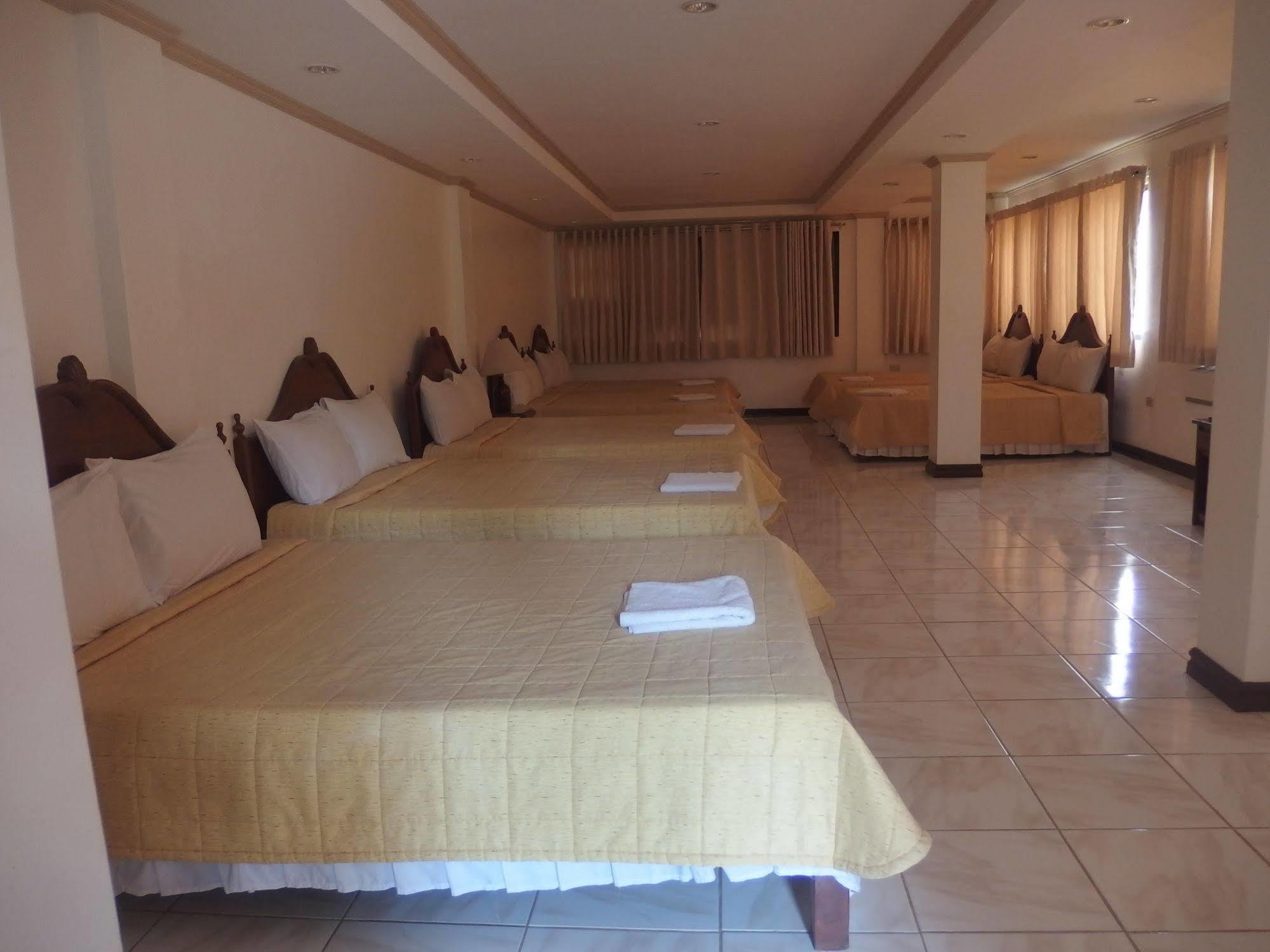 Sipalay Jamont Hotel Exterior foto